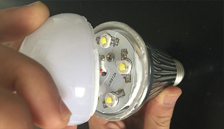 【有机硅胶粘剂】对灯具粘接应用，需注意哪些关键性能？