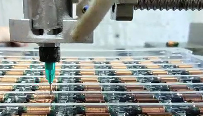 【橡胶型胶粘剂】应用中出现气泡的原因？如何去避免及解决？